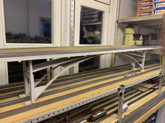 Brücke - Hinterer Raum Ebene 1 und 2